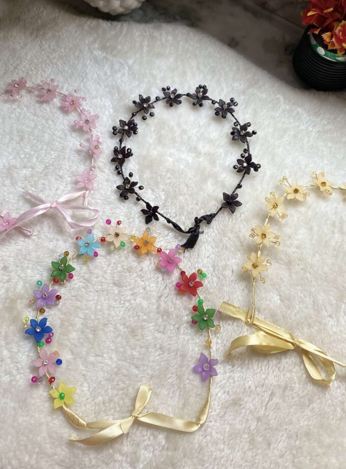Ribbon Hijab Crown